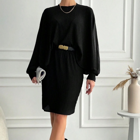 Classic Black Batwing Sleeve Top Ribbed Skirt Set - Picture 2 of 6